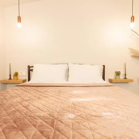 Poepoe Apartment *