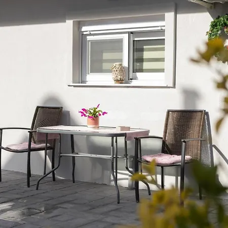 Διαμέρισμα Poepoe